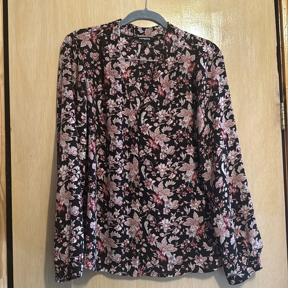 Floral Print Express Long Sleeve Shirt